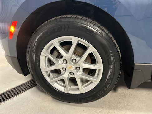 Used 2024 Chevrolet Equinox LT w/ LPO, Floor Liner Package FWD image 9
