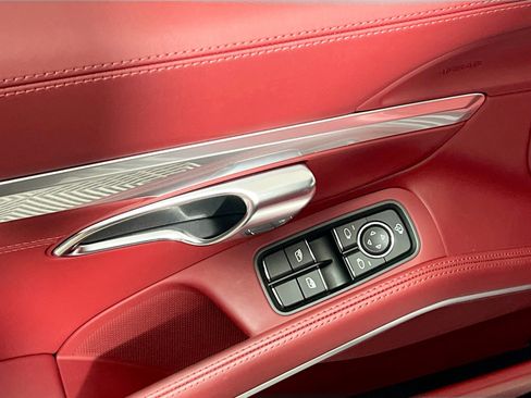 Used 2024 Porsche 718 Boxster RWD image 16