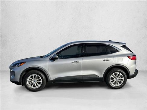 Used 2020 Ford Escape SE image 8