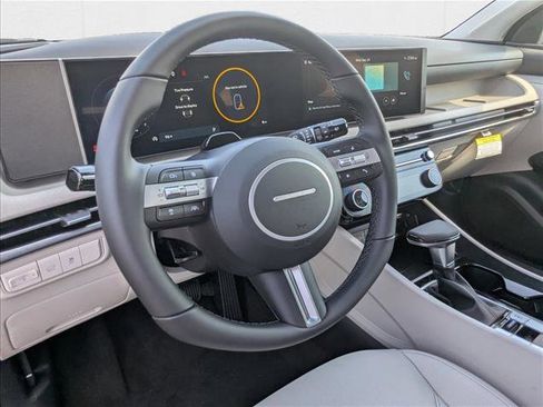 New 2026 Hyundai Tucson SEL image 11