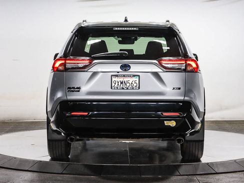 Certified 2022 Toyota RAV4 XSE w/ Weather Package AWD/4WD image 4