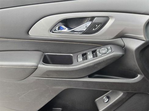 Used 2019 Chevrolet Traverse LT image 27