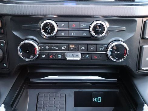 New 2026 Ford F350 Platinum w/ FX4 Off-Road Package image 11