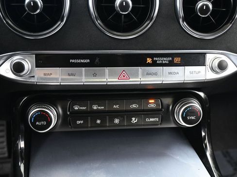 Used 2023 Kia Stinger GT2 w/ Option Group 015 image 22