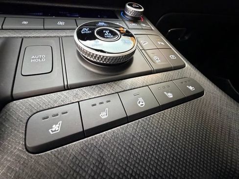 Used 2024 Hyundai Palisade Limited AWD/4WD image 31