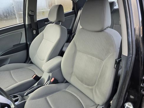 Used 2014 Hyundai Accent GLS w/ Option Group 2 image 21