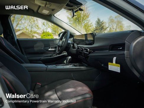 New 2026 Nissan Sentra SR w/ Floor Mat Package FWD image 9