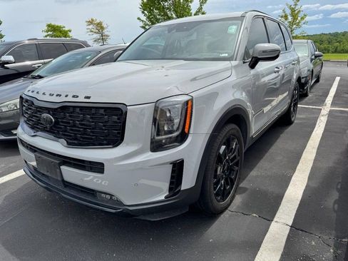Used 2021 Kia Telluride SX w/ SX Prestige Package AWD/4WD image 3