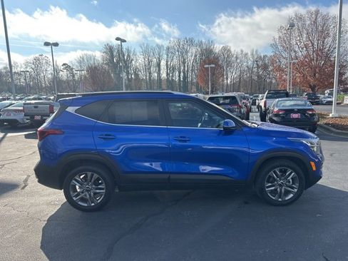 Used 2023 Kia Seltos S image 4