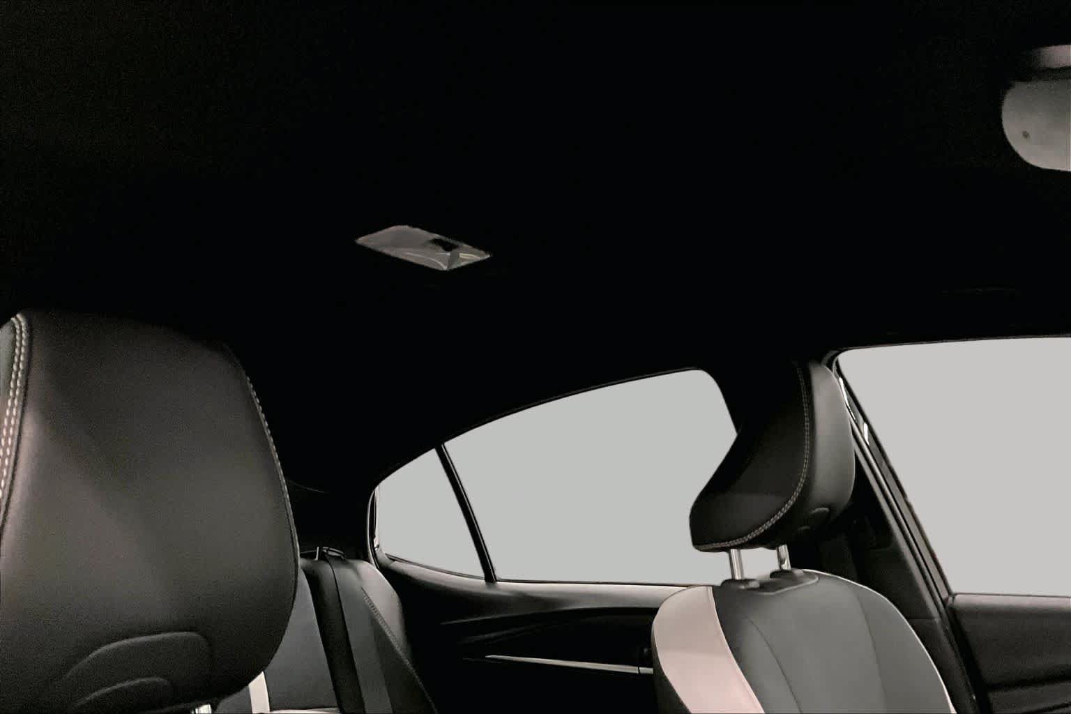 Used 2026 Toyota Camry SE FWD image 13