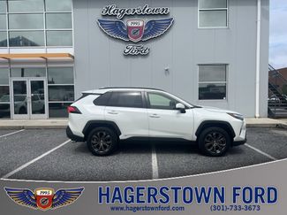 Used 2022 Toyota RAV4 XLE Premium image 1