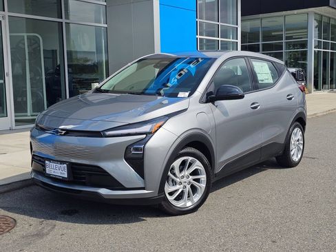 New 2027 Chevrolet Bolt LT w/ Comfort Package FWD image 2