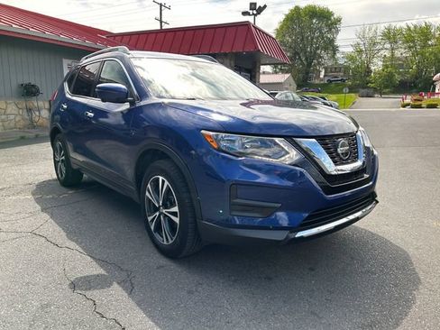 Used 2020 Nissan Rogue SV w/ Premium Package AWD/4WD image 1