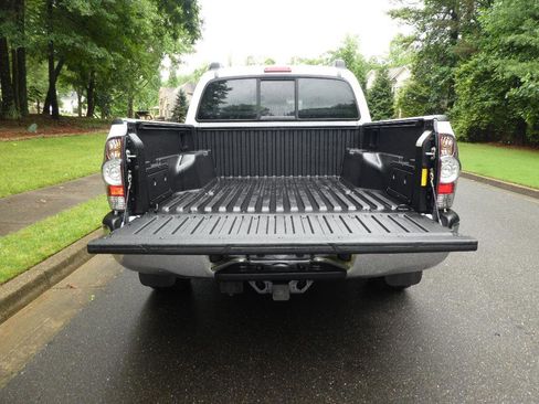 Used 2010 Toyota Tacoma PreRunner RWD image 21