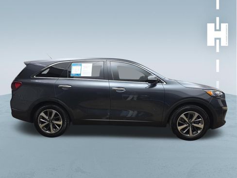 Used 2020 Kia Sorento FWD V6 image 3