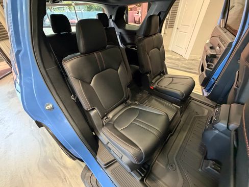 Used 2024 Honda Pilot TrailSport image 5
