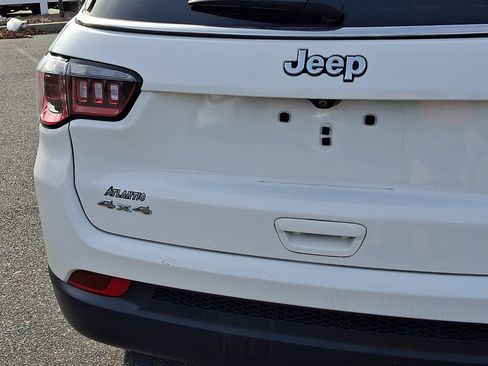 Used 2020 Jeep Compass Latitude w/ Popular Equipment Group image 17