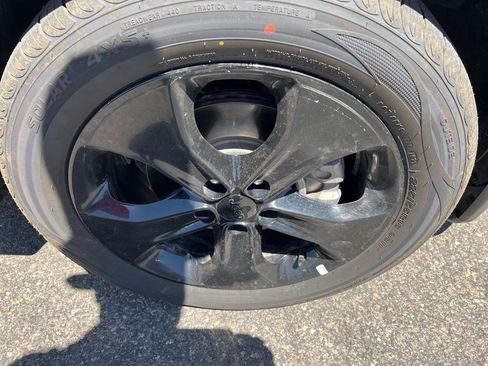 Used 2019 Jeep Compass Altitude image 31