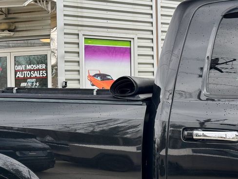 Used 2017 RAM 3500 Laramie w/ Snow Chief Group AWD/4WD image 3