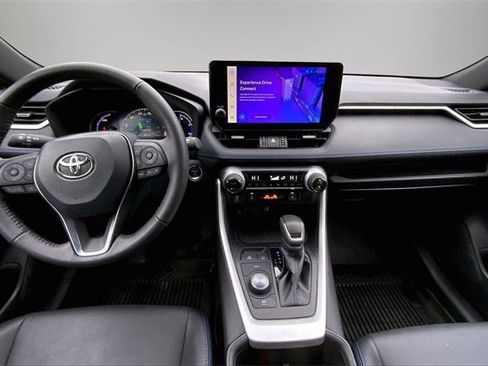 Used 2024 Toyota RAV4 XSE image 12