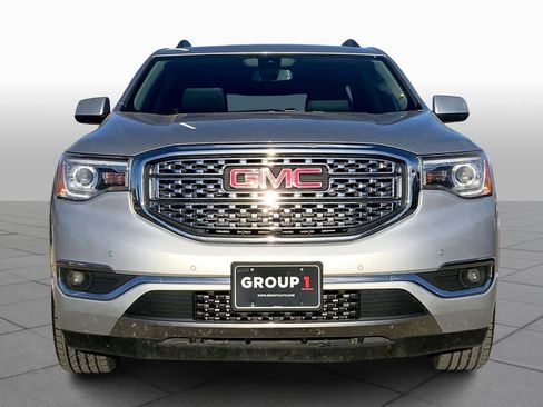 Used 2017 GMC Acadia Denali w/ Technology Package image 3