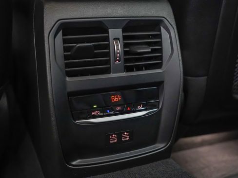 Used 2022 BMW M340i xDrive w/ Premium Package image 19