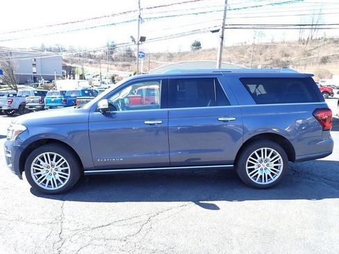 Used 2023 Ford Expedition Max Platinum image 2