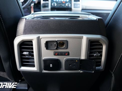 Used 2020 Ford F350 Lariat image 37