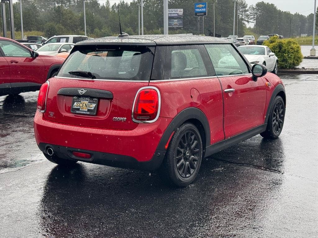 Used 2019 MINI Cooper 2-Door Hardtop FWD image 3