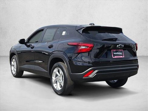 New 2026 Chevrolet Trax LS w/ LS Convenience Package image 8