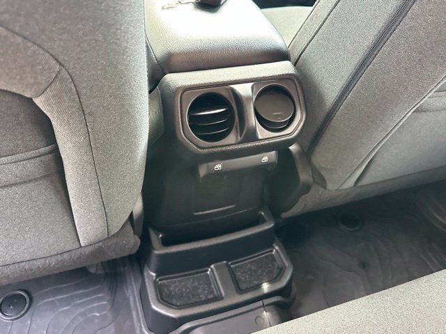 Used 2024 Jeep Wrangler Unlimited AWD/4WD image 31