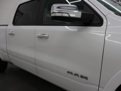 Used 2019 RAM 1500 Laramie AWD/4WD image 24