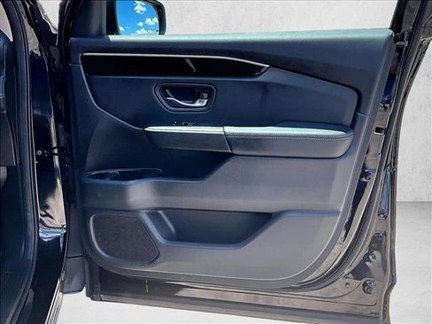 Used 2025 Honda Pilot EX-L image 18