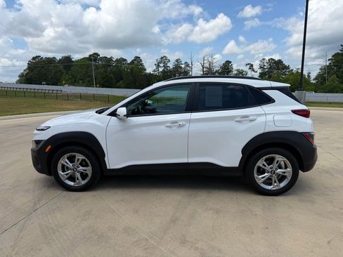 Used 2023 Hyundai Kona SEL image 2