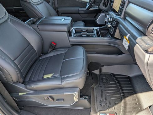 New 2026 Ford F350 Platinum image 30