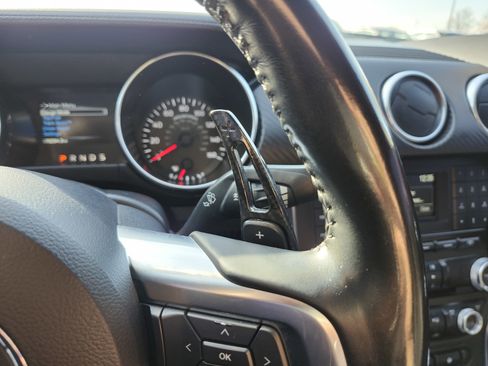 Used 2018 Ford Mustang Coupe image 9