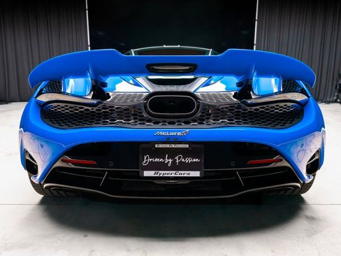 Used 2024 McLaren 750S RWD image 4