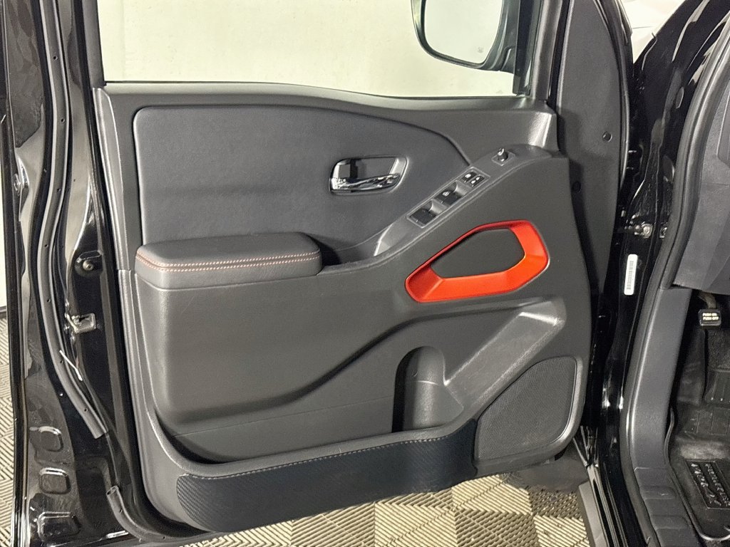 Used 2022 Nissan Frontier PRO-4X AWD/4WD image 10