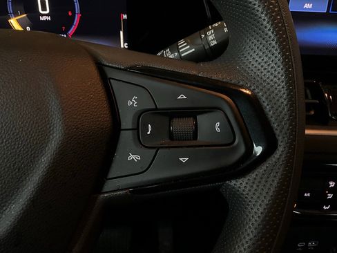 Used 2025 Chevrolet TrailBlazer LT image 32