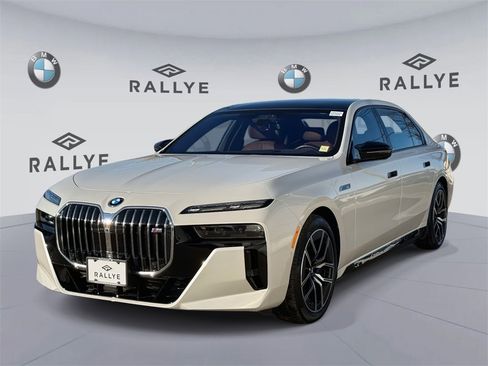 Certified 2024 BMW i7 M70 w/ Executive Package image 3