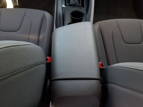Certified 2026 Hyundai Elantra Sport FWD image 17