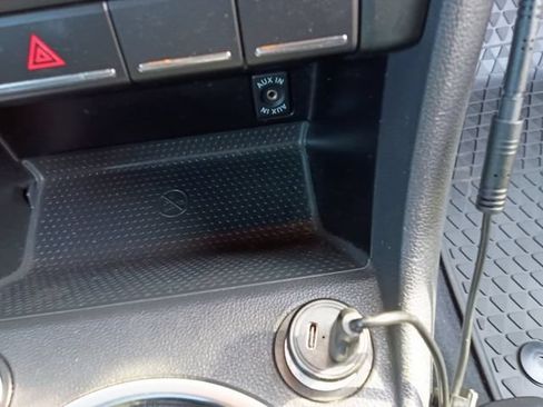 Used 2013 Volkswagen Beetle TDI FWD image 6