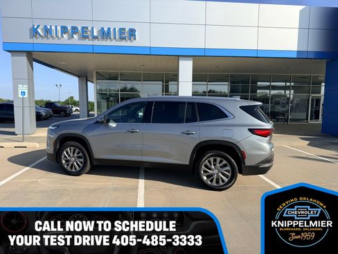 Used 2026 Buick Enclave Preferred FWD image 1