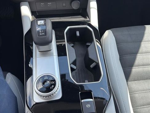 New 2025 Mitsubishi Outlander SE image 26