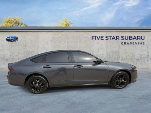 Used 2025 Honda Accord SE image 9