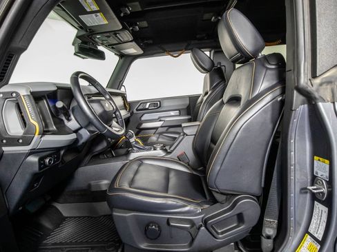 Used 2023 Ford Bronco Badlands w/ Sasquatch Package AWD/4WD image 10