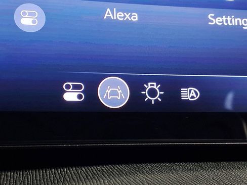 Used 2025 Buick Enclave Sport Touring w/ Super Cruise Package image 21