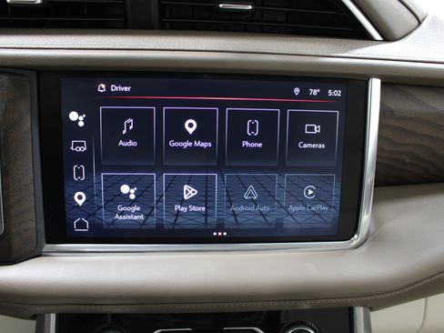 Used 2023 GMC Yukon XL Denali AWD/4WD image 14