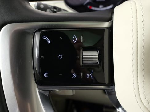 Used 2023 Land Rover Range Rover SE image 41