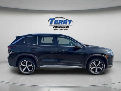 New 2025 Volkswagen Tiguan SE